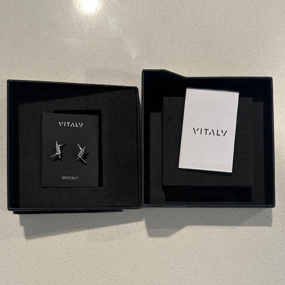 Vitaly earrings unisex